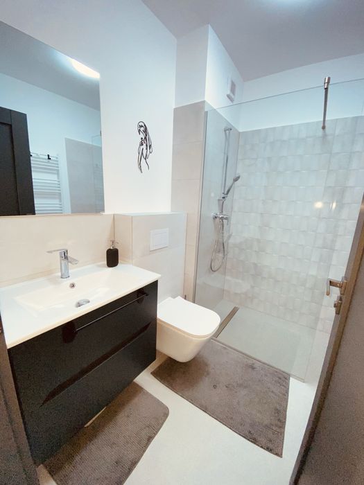 Inchiriez apartament in centru Aradului-Adora Central