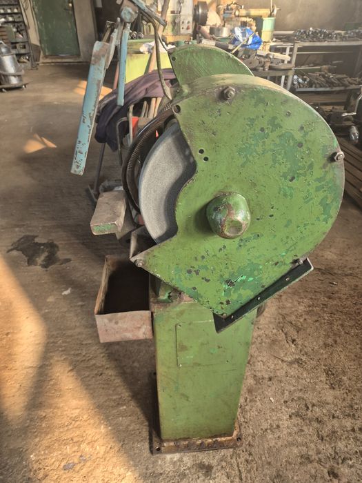 Polizor trifazic pentru pietr pina la 300mm