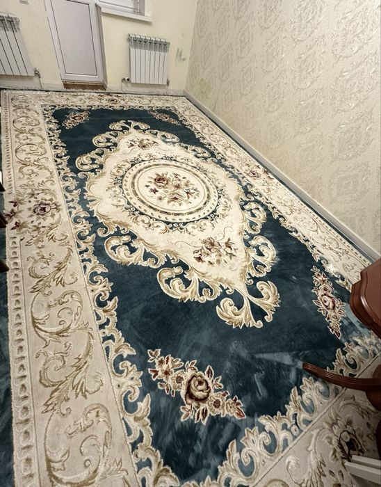 Диван, шкаф, ковер в отличном состояние