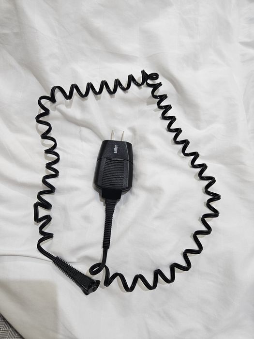 Зарядное устройство для элетробритвы Braun