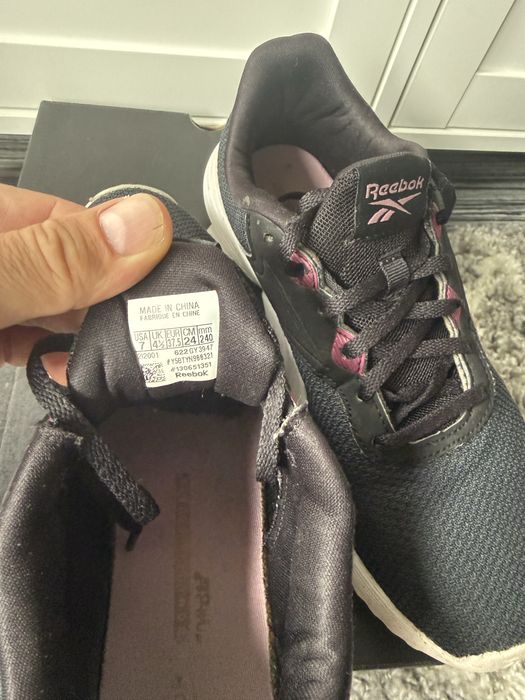 Продавам три чифта маратонки Nike , Reebok , Adidas