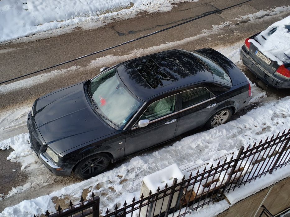 Chrysler 300c 5.7 HEMI LPG Pops and Bangs