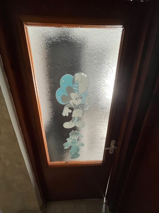 Vand usi de interior