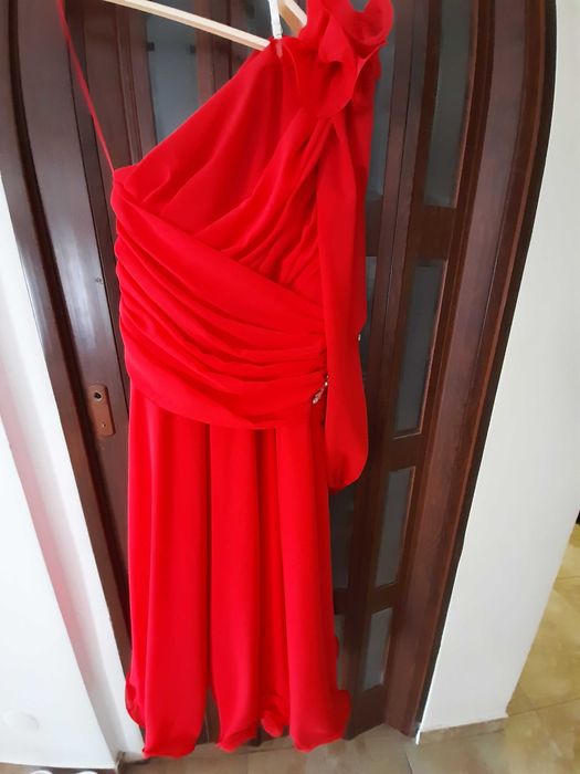 Rochie rosie din matase