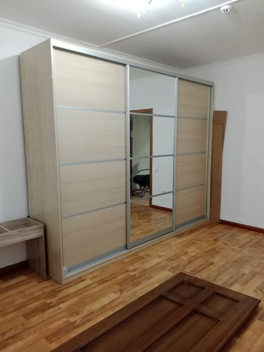 Выдвижной шкаф продам