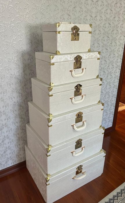 Набор чемоданов для приданного