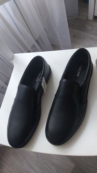 Новые мужские туфли