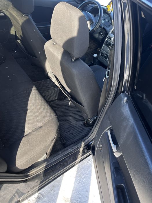 Продам приора 15