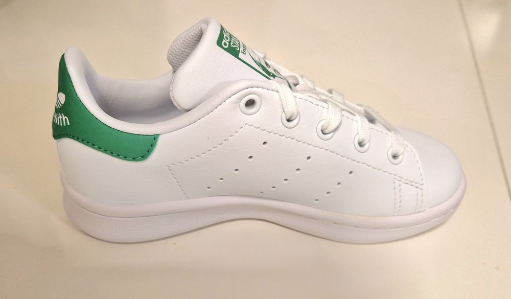 Детски маратонки Adidas & Stan Smith, размер 28 , нови