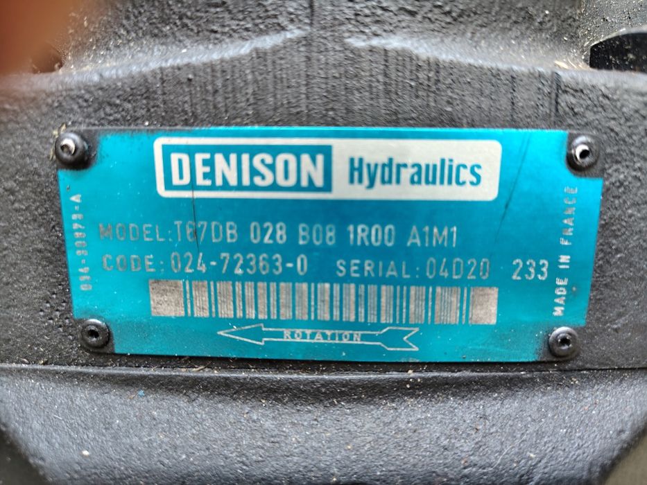 Vând pompa hidraulica industriala  denison noua.