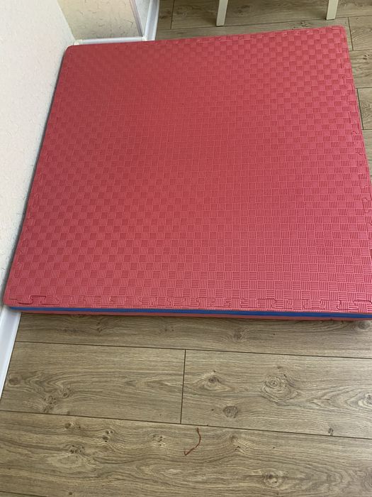 Татами новый 3 штуки  размер 100см на 100 толщина 4 см