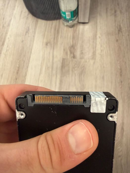 Ssd Samsung Hp Enterprise PM1643
1.92TB SAS 12 Gbps