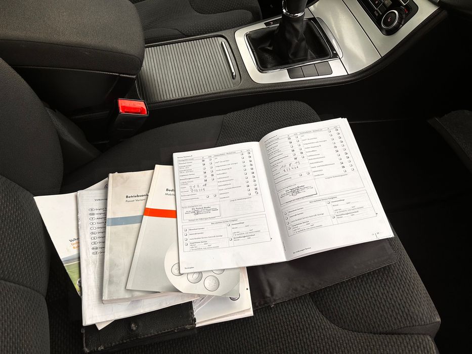 VW Passat 2.0 TDI/ 140 CP > An 2010> Euro 5> Navi > Adus recent