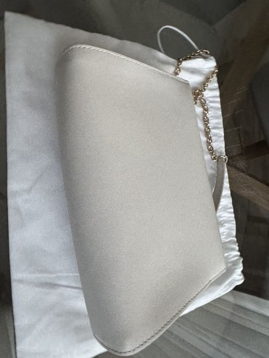 Дамска чанта Furla – нова, кремаво/бяла, с верижка