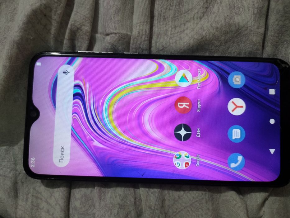 Продам срочно телефон