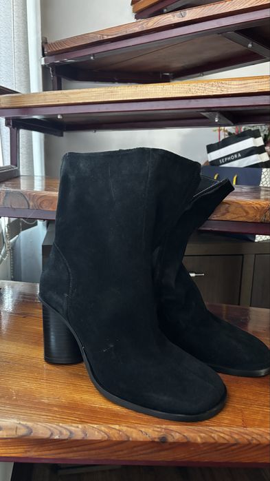 Botine Gino Rossi piele întoarsă naturală, mărimea 39