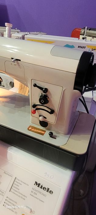 Mașina de cusut Borletti