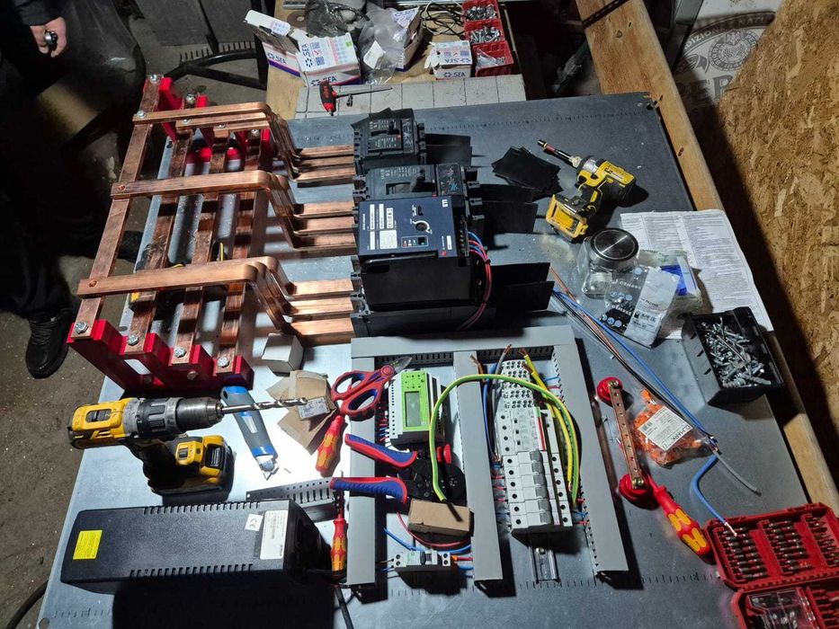 Realizam TABLOURI ANTIINSULARIZARE fotovoltaice  custom