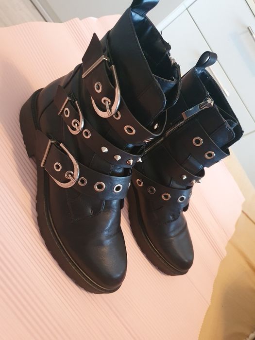 Bocanci Stradivarius mas 38