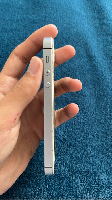 Продам iPhone 5s/ СРОЧНООООО