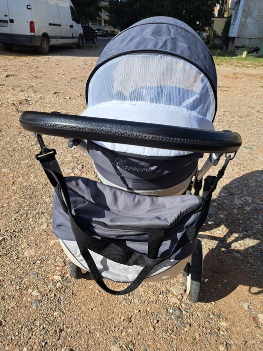 Детска количка .