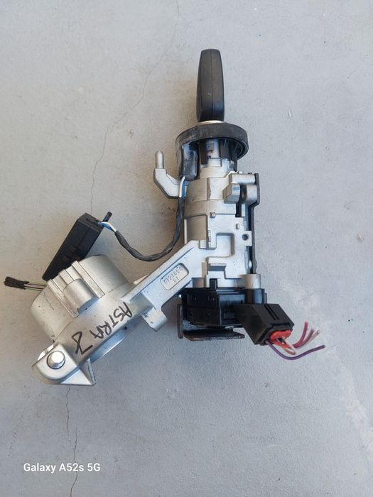 Contact pornire Opel Astra J 2013
