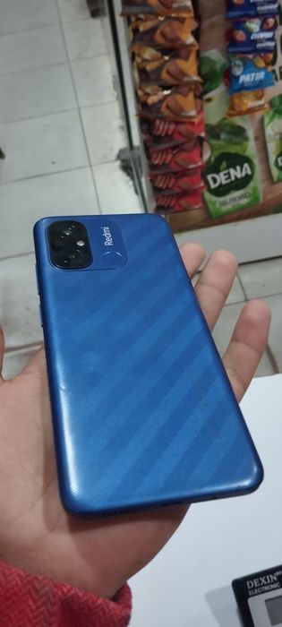 Redmi 12C holati yaxshi hamma taraflar chotki usta ko’rmagan