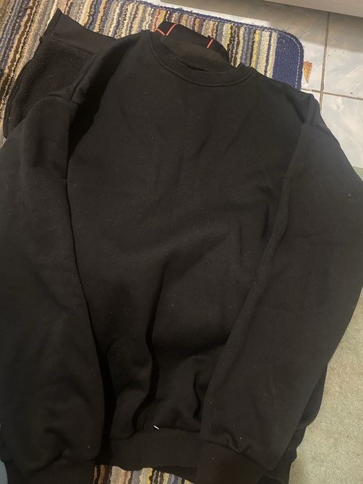 худи черный красивый