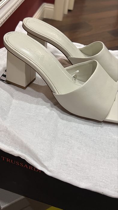 Продам срочно босоножки от Zara