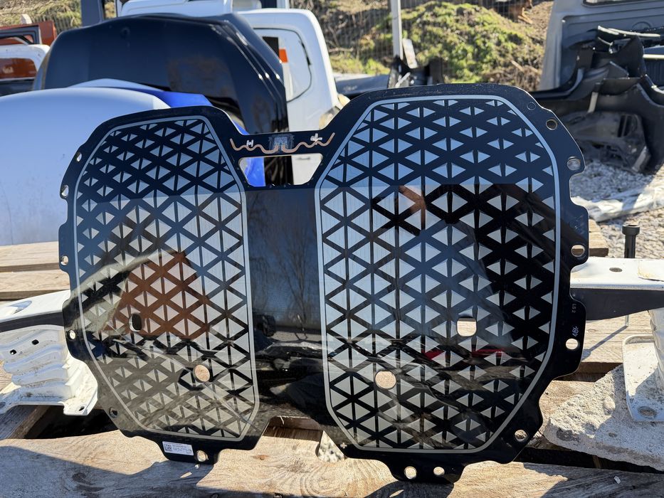 Решетка BMW IX20/I20