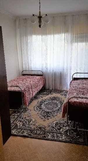 Дава се под наем Тристаен апартамент в Пловдив, Остромила - 90 кв.м за 504.9 € - Снимка #2