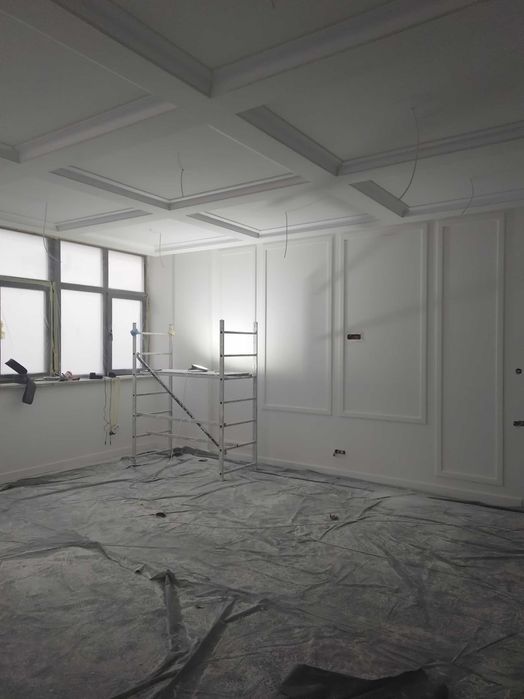 Zugrav execut amenajări interioare și exterioare
