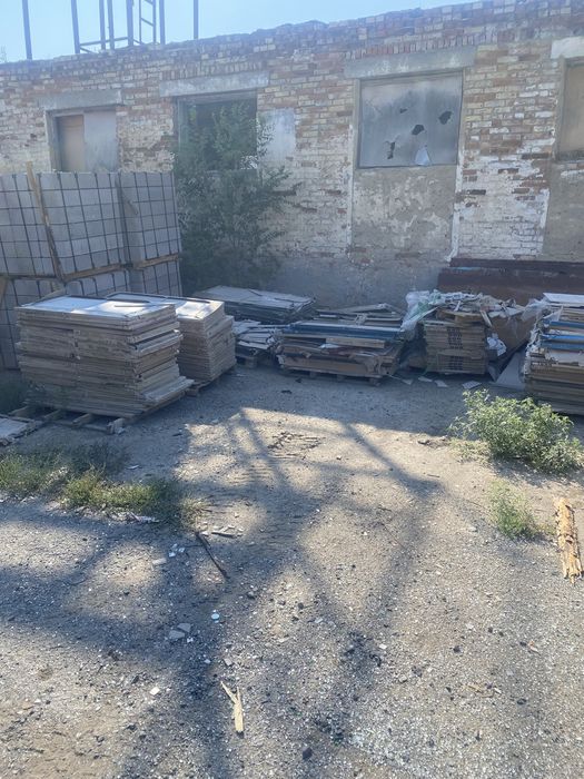 Продам бойный керамогранит