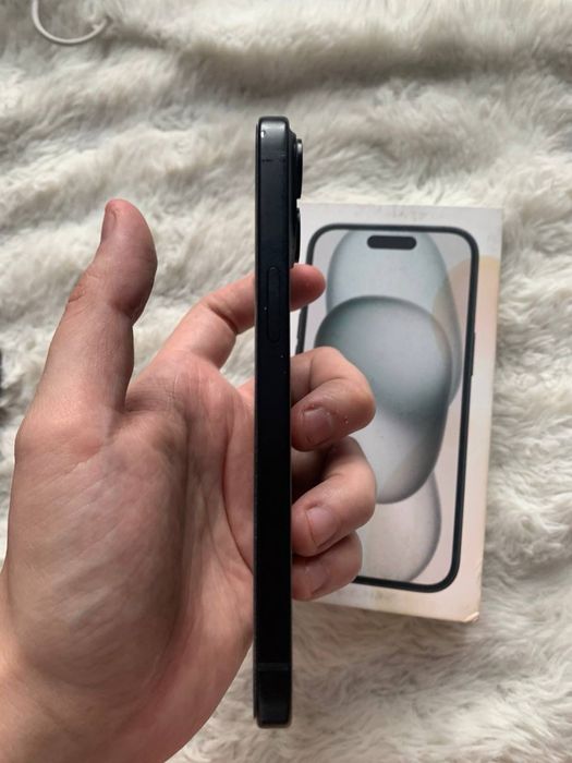 Продам Iphone 15/128 gb