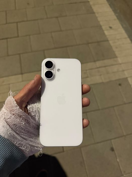 iPhone 17, гарантия
