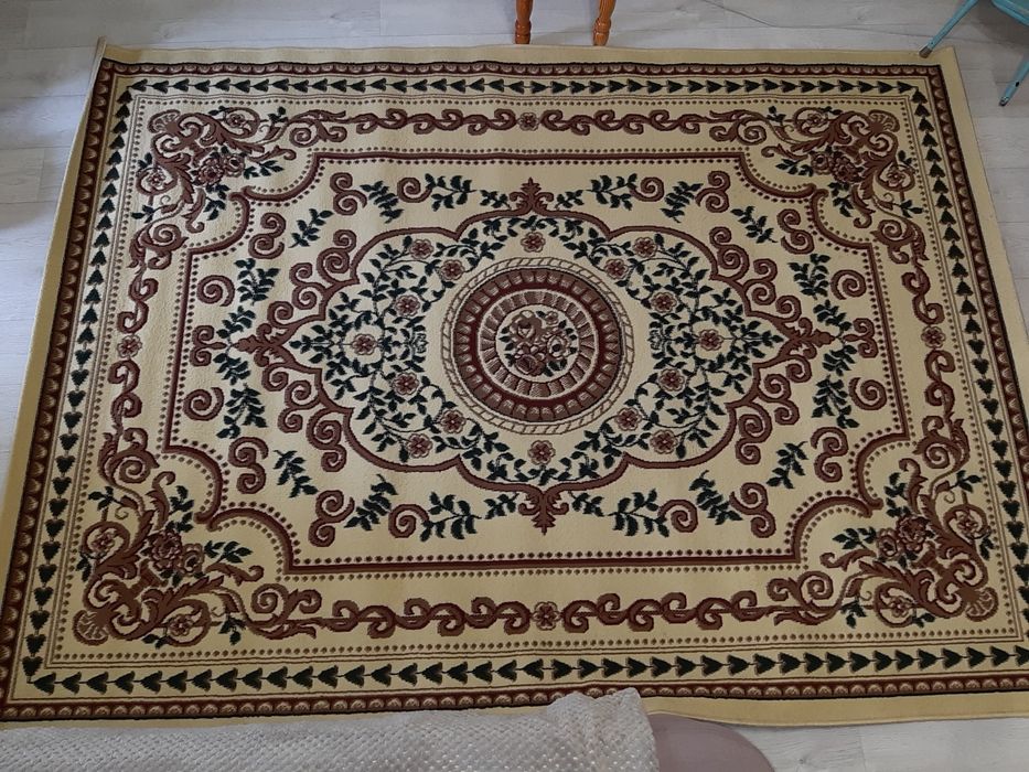 Продам ковер размер 1,5×1,8