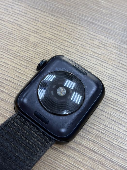 Apple watch SE2, 40mm (id: 827) P25