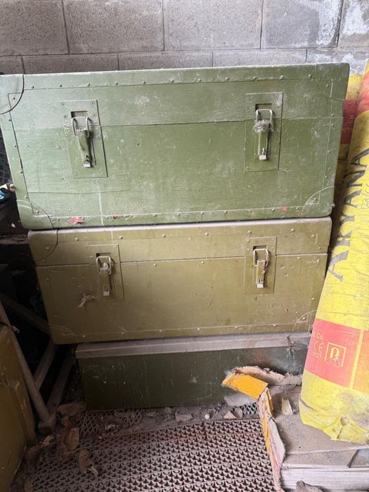 Военные ящики разного размера