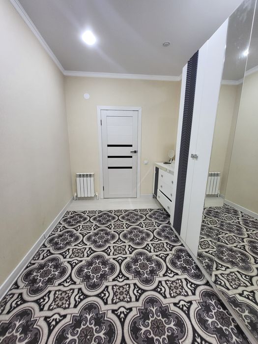 Продается 2х ком на Караване