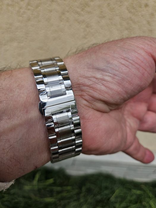 Ceas Quartz de precizie, merge la secundă,  nou, primit cadou.