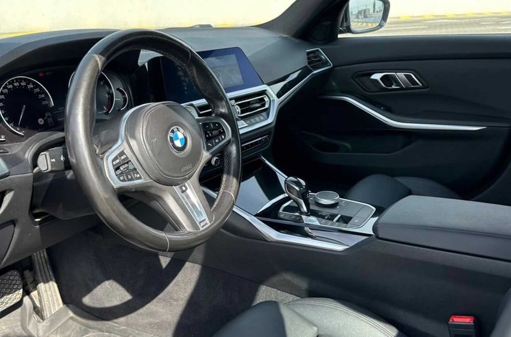 Inchirieri auto Premium Bucuresti - Fara taxe ascunse