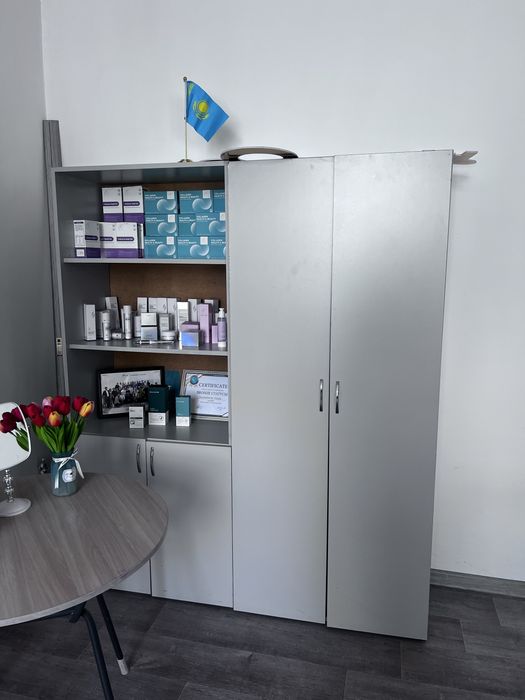 Продам два шкафа