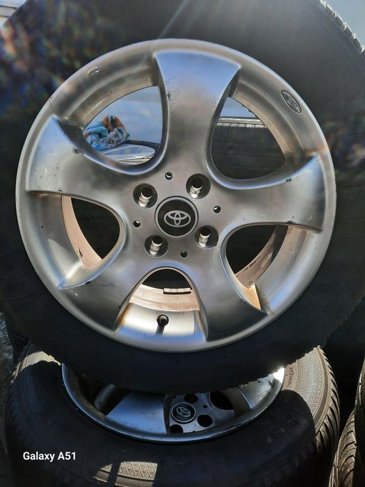 Ляти джанти с гуми за ТОЙОТА 4×100, 15цола