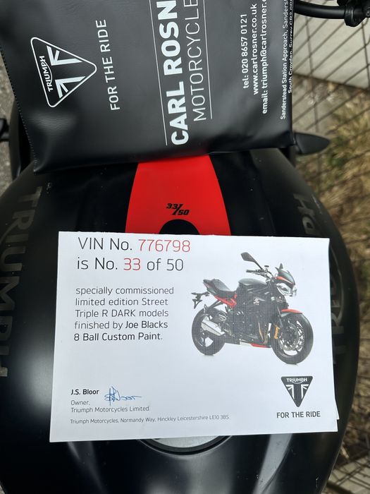 TRIUMPH Triple R, 2017 editie aniversară 10th Anniversary R-Dark