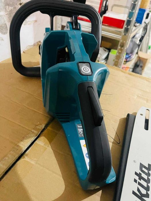 Fierastrau cu lant Makita DUC353Z compatibil cu acumulatori LXT 18VX2, lama 35 cm