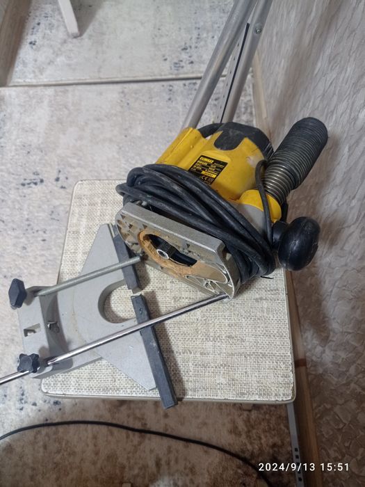 Продае́тся фреза ручная