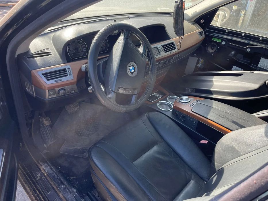 Dezmembrari BMW Seria 7 E65 / 4.4i / Benzina