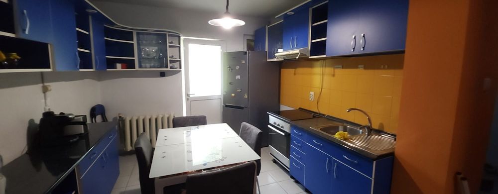Închiriez apartament 3 camere in Cluj Napoca