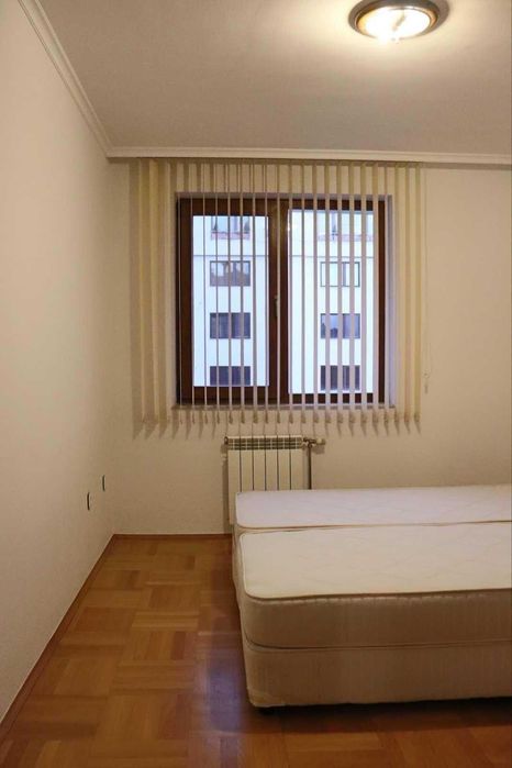 Продава се Тристаен апартамент в София, Гоце Делчев - 85 кв.м за 2330 €/кв.м - Снимка #6