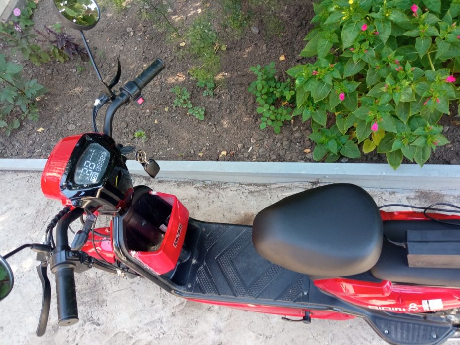 Элекроскутер СК8